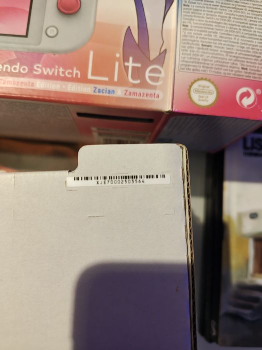 Nintendo Switch Lite desbloqueada Pokémon