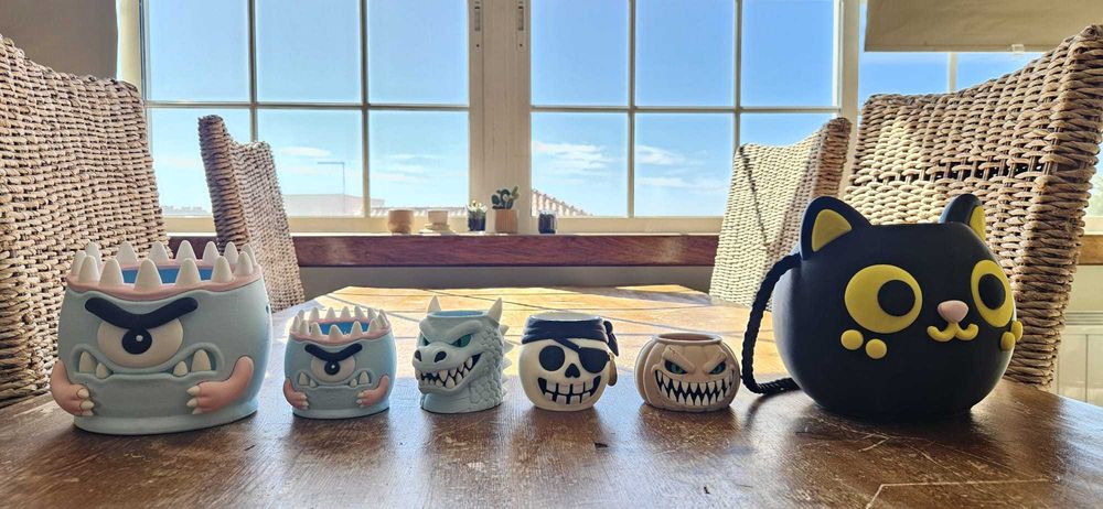 Halloween Trick or Treat Buckets + Decorations