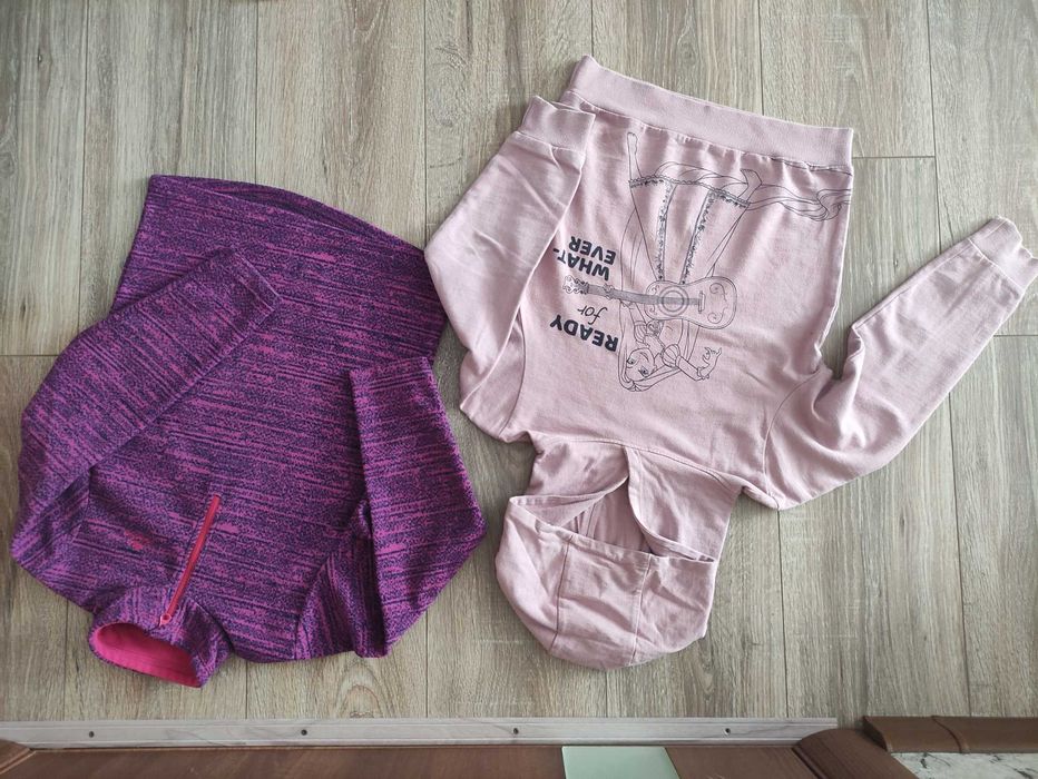 Худі Sinsay 128см., флісова кофтина Quechua 115-124см., спідниці ZARA
