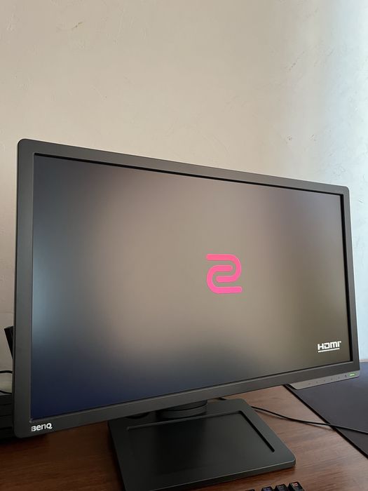 BenQ XL2411P 24″ 144Hz Full HD ігровий монітор, ідеальний стан