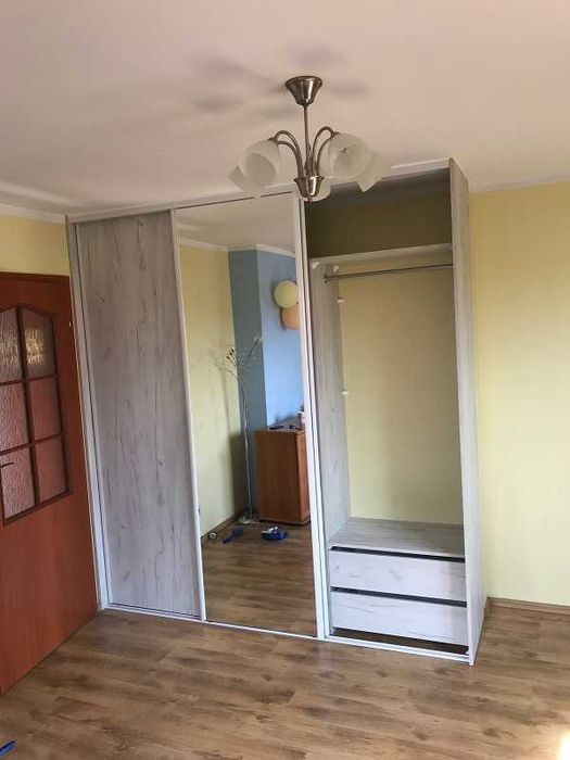 Szafy przesuwne,zabudowy ,komandor, garderoby na wymiar, naprawa