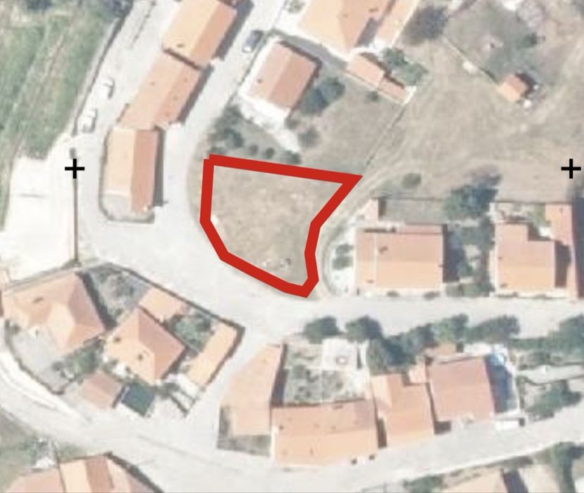Terreno 550 m2  c/projecto
