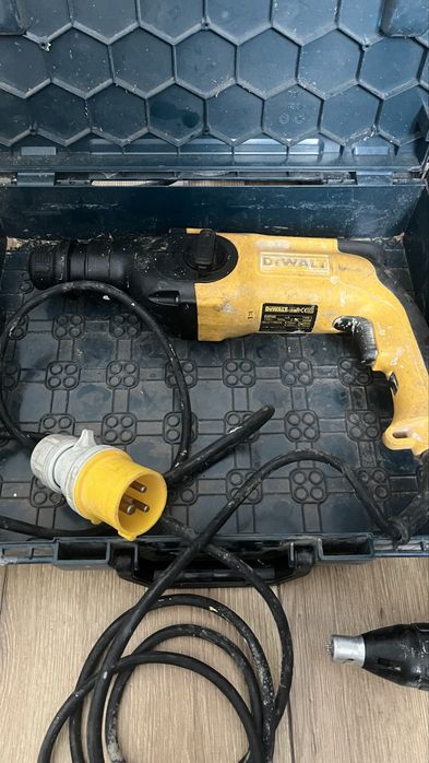 Młotowiertarka DeWalt D25103K