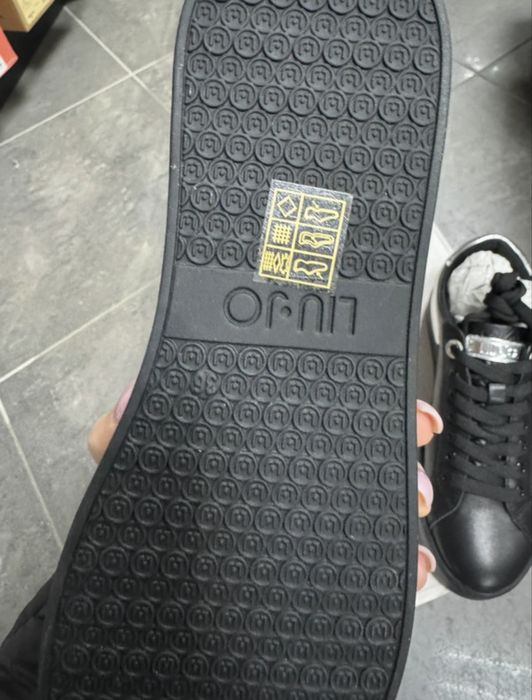 Nowe sneakersy Liu Jo roz 36