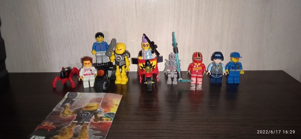 Фигурки Лего продам