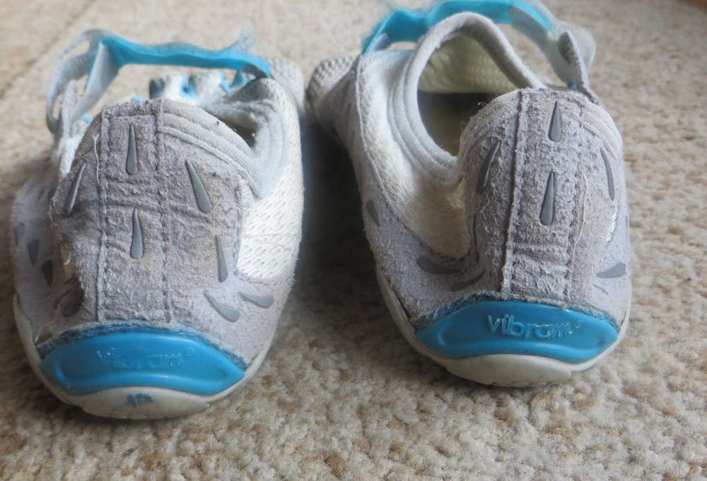 buty  vibram fivefingers  23,5  cm