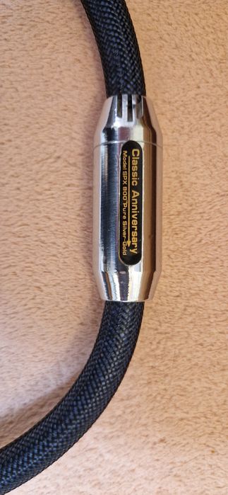 Świetny kabel zasilający