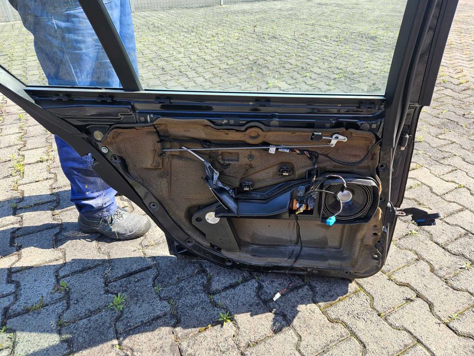 Drzwi BMW e38 lewe tył tylne