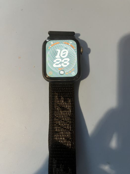 Продам apple watch 6 44mm