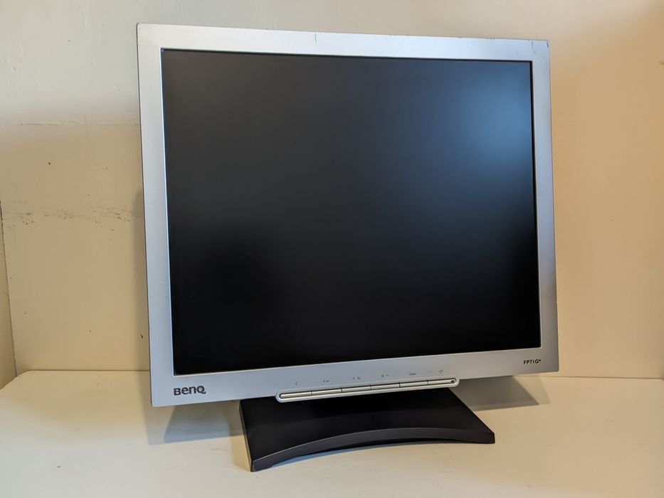 Монитор Banq Q7T4