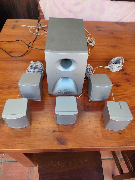 Sistema de som Crown "Home Theater System"