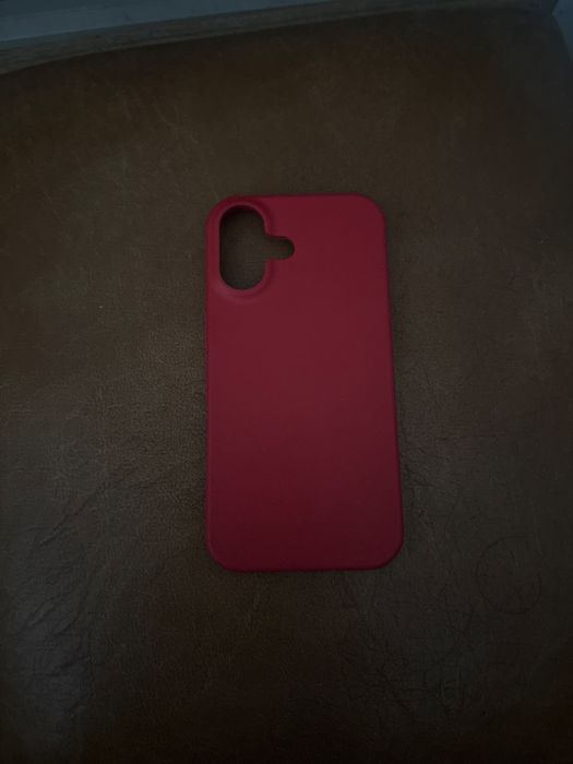 Vendo  capa de um iPhone 16