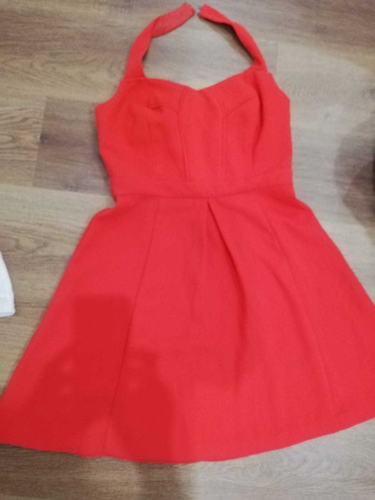 vestido com decote, para o  verao, cor vermelho, tamanho S