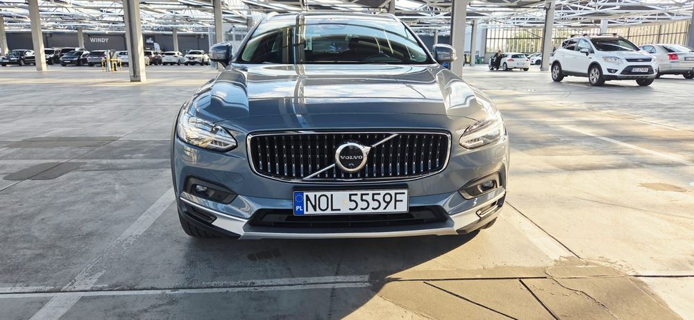 Volvo V90