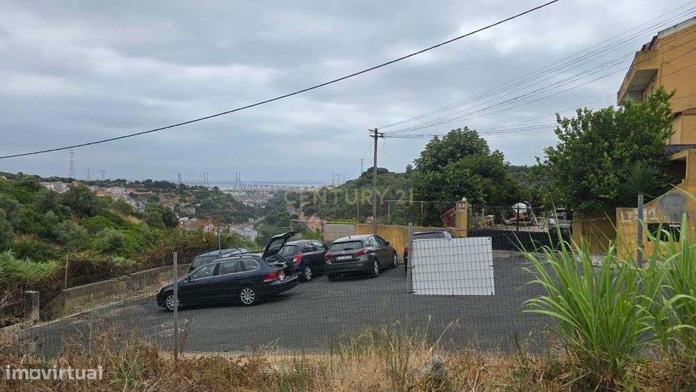 Property in Camarate, Unhos E Apelação, Lisboa