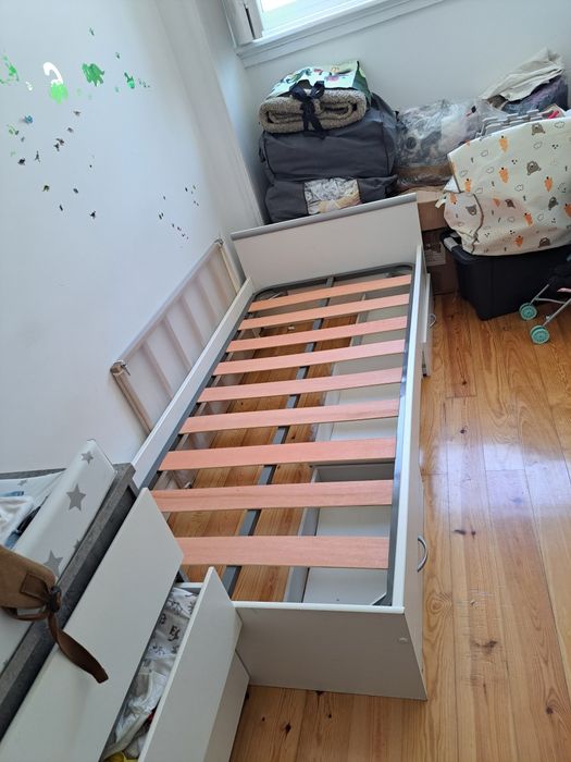Cama solteiro com 2 gavetas