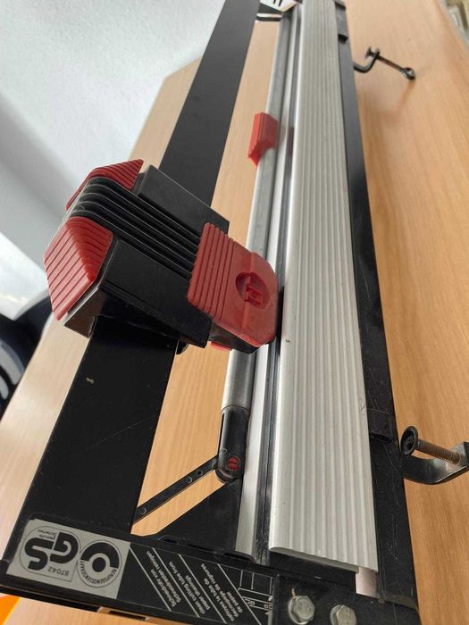 Tesoura de rolos (formato até 85 cm)