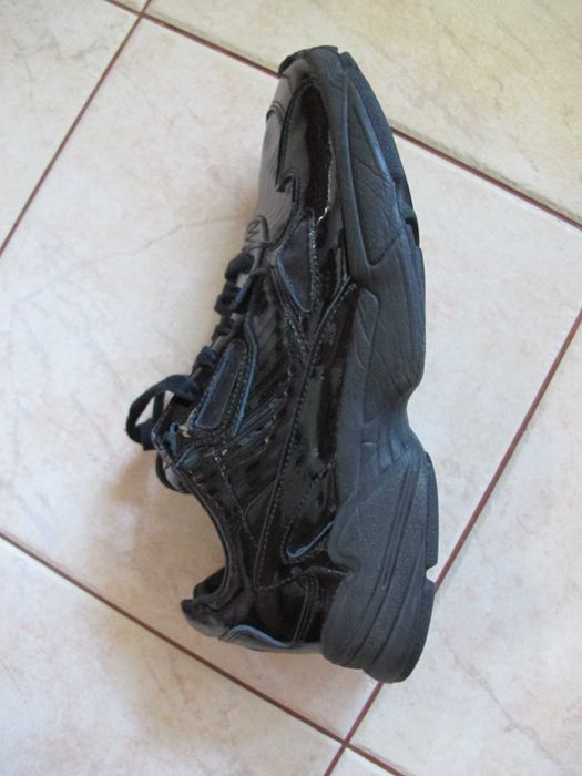 кросовки adidas falcon