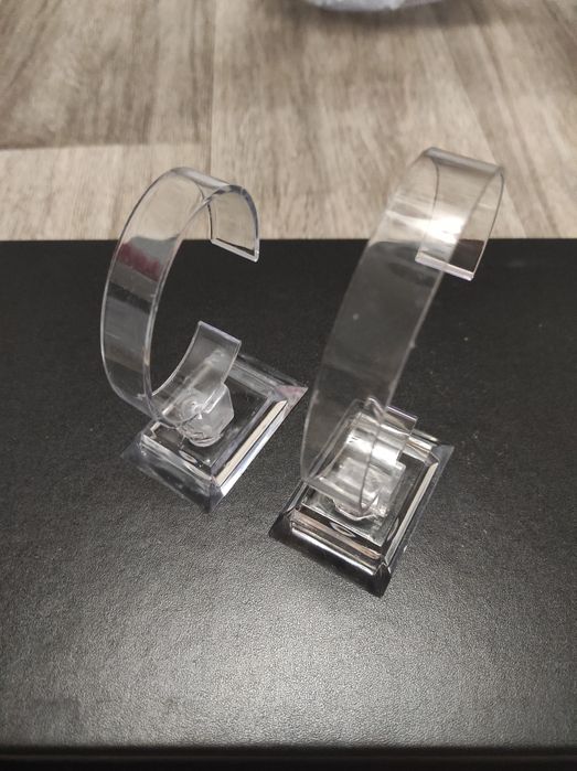 Подставки для часов