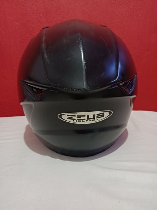 Capacete usado em bom estado