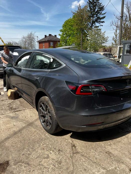 Розборка шрот Tesla 3 Тесла 3 Tesla model 3