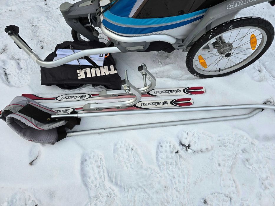 Thule Chariot Chinook 1 osobowa Przyczepka rowerowa z zestawem nart