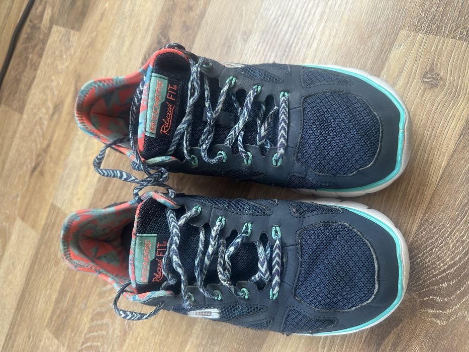 Кросівки Skechers p38/39