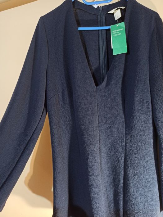 Nowa z metką granatowa bluzka tunika H&M 
Długość: 75 cm
Od pachy do p