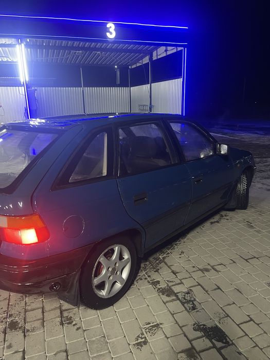 Продам 1.6 опель газ / бензин