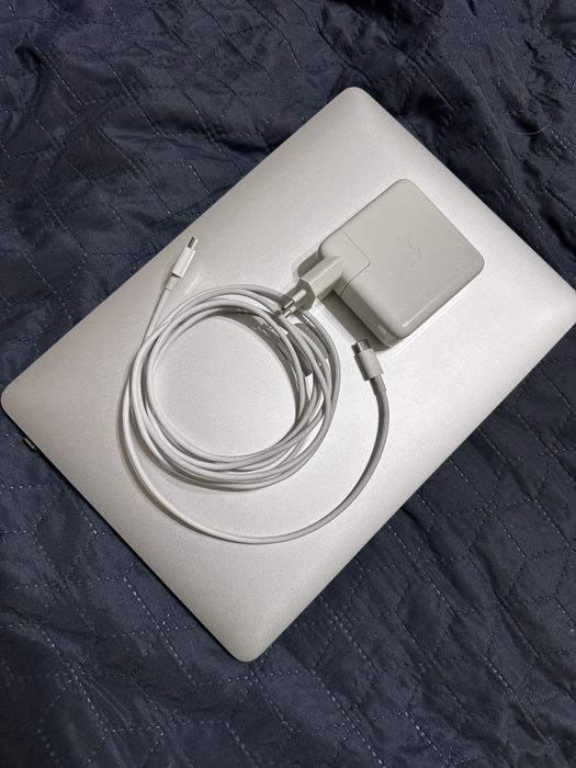 MacBook Pro 13,  8/512  Apple M1, модель A2338