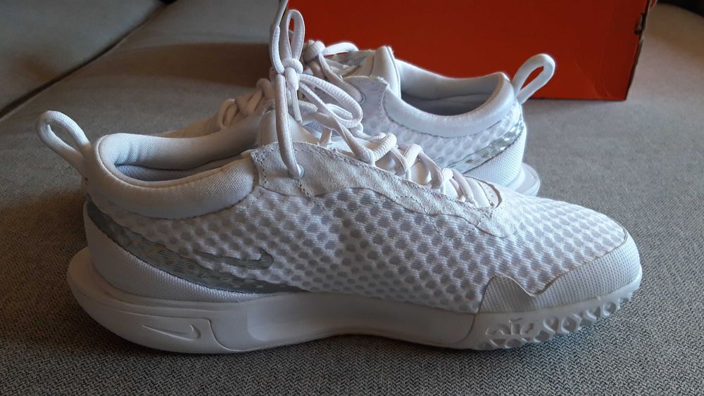 Sapatilhas de ténis ou padel NIKE Court Pro - Artigo NOVO.