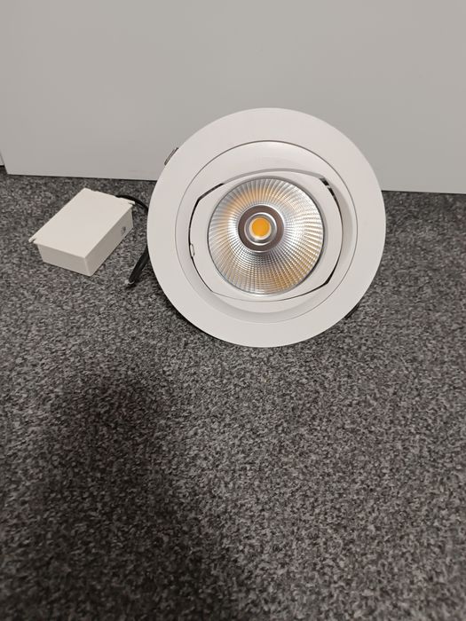 LED lampa sufitowa