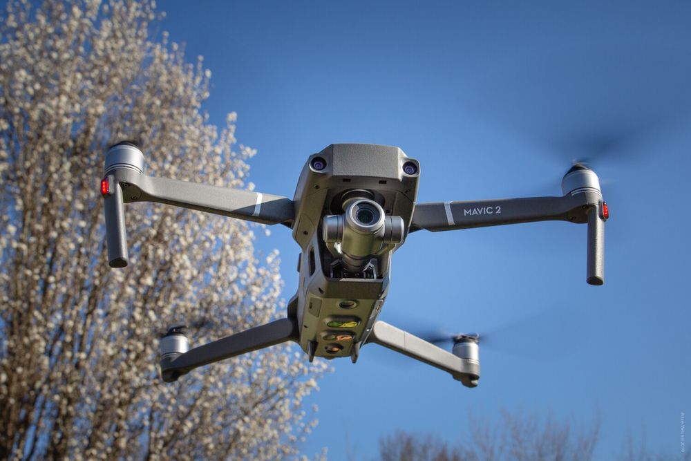 DJI Mavic 2 Zoom + 3 АКБ + Hub + сумка, гарний стан