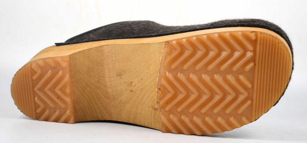 Nowe drewniaki Sanita roz. 37