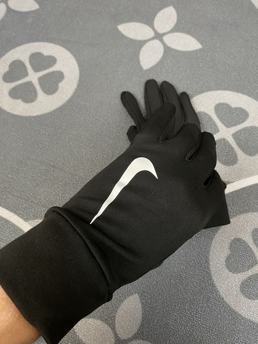 Rękawiczki nike. .