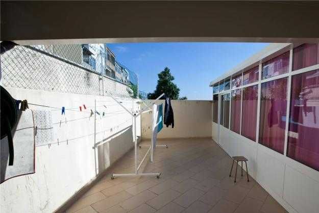 Quarto com  wc privativo e wc partilhado