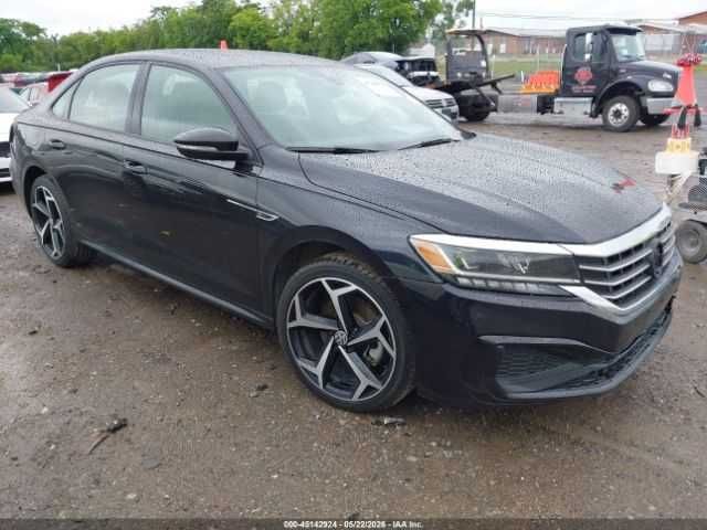 2021 Volkswagen Passat R-Line