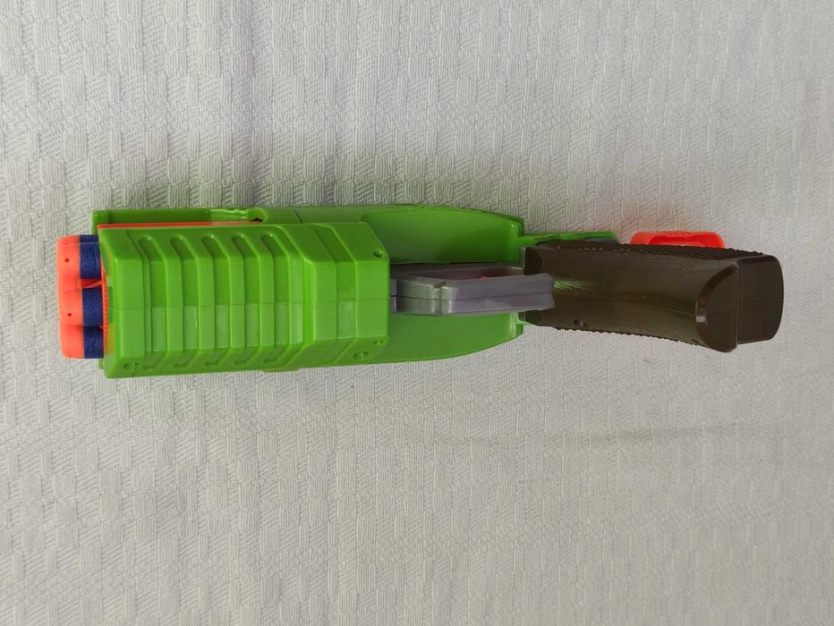 Скорострільний бластер Zuru X-Shot Rapid Fire Nerf + банки-мішені+кулі