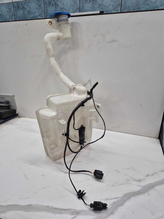 vw golf V VI AUDI A3 8P altea zbiornik zbiorniczek spryskiwaczy pompka