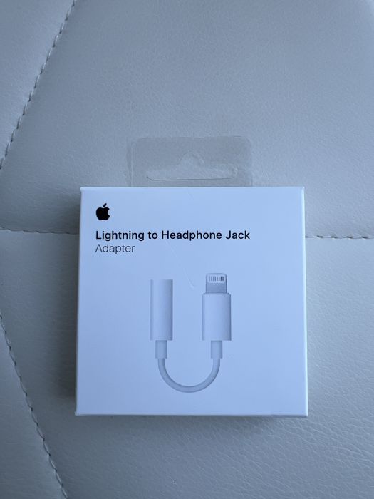 Lightning to Headphone Jack - original apple