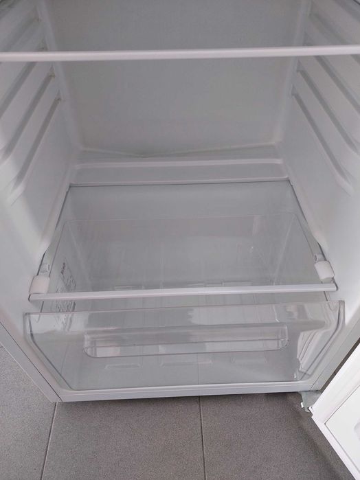 Frigorifico Kunft com congelador separado . No Frost