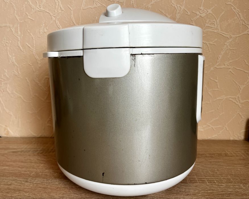 Мультиварка Redmond 10 програм | Хороший стан | Чаша антипригарна