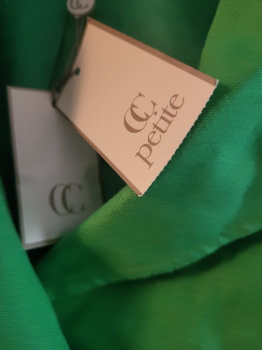 Żakiet nowy  lniany w kolorze pięknej zieleni
