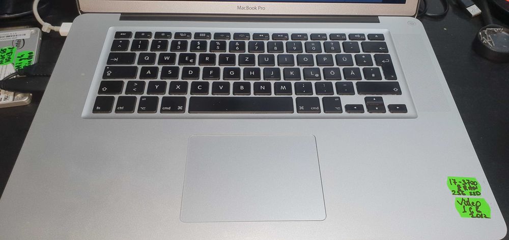 Apple MacBook Pro 15" mid2012 i7-3720QM/8/256 SSD