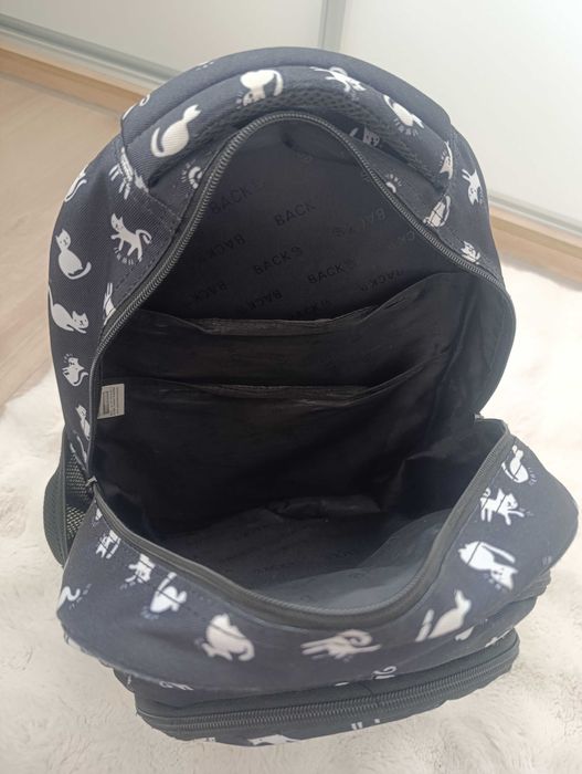 plecak back up z kotkami