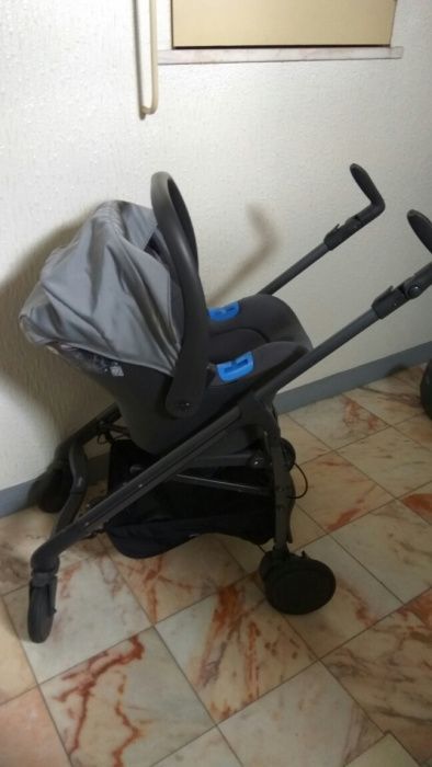 Carrinho bebe com ovo e alcofa