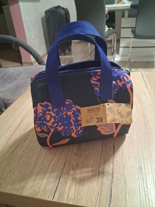 Kosmetyczka damska na kosmetyki