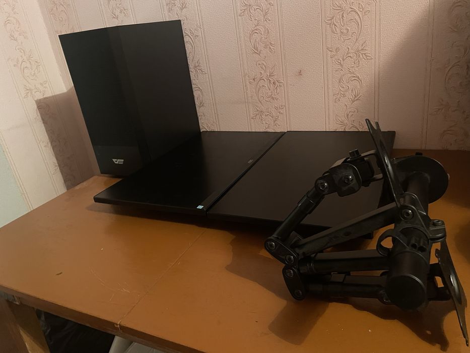 Игровой комплект компьютер + мониторы + кронштейн + клавиатура