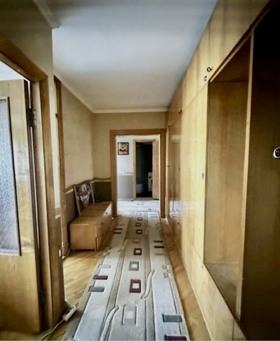 Продаж 3к затишноі квартири в р-н Росвигово