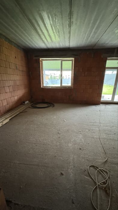 Готовый дом в закрытом коттеджном городке, Ирпень. Газовое отопление.